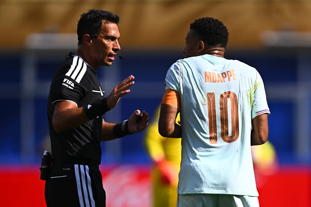 Kylian Mbappé fumes after lengthy VAR review before first World Cup penalty miss