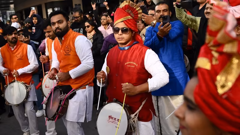 Modi madness highlights diaspora role as 'human bridge'