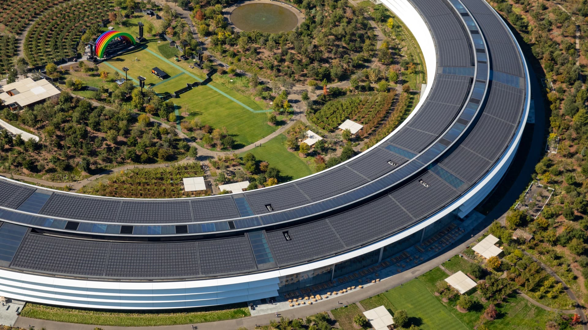 Apple sues OpenAI alleging trade secret theft, says scheme was 'at every level'