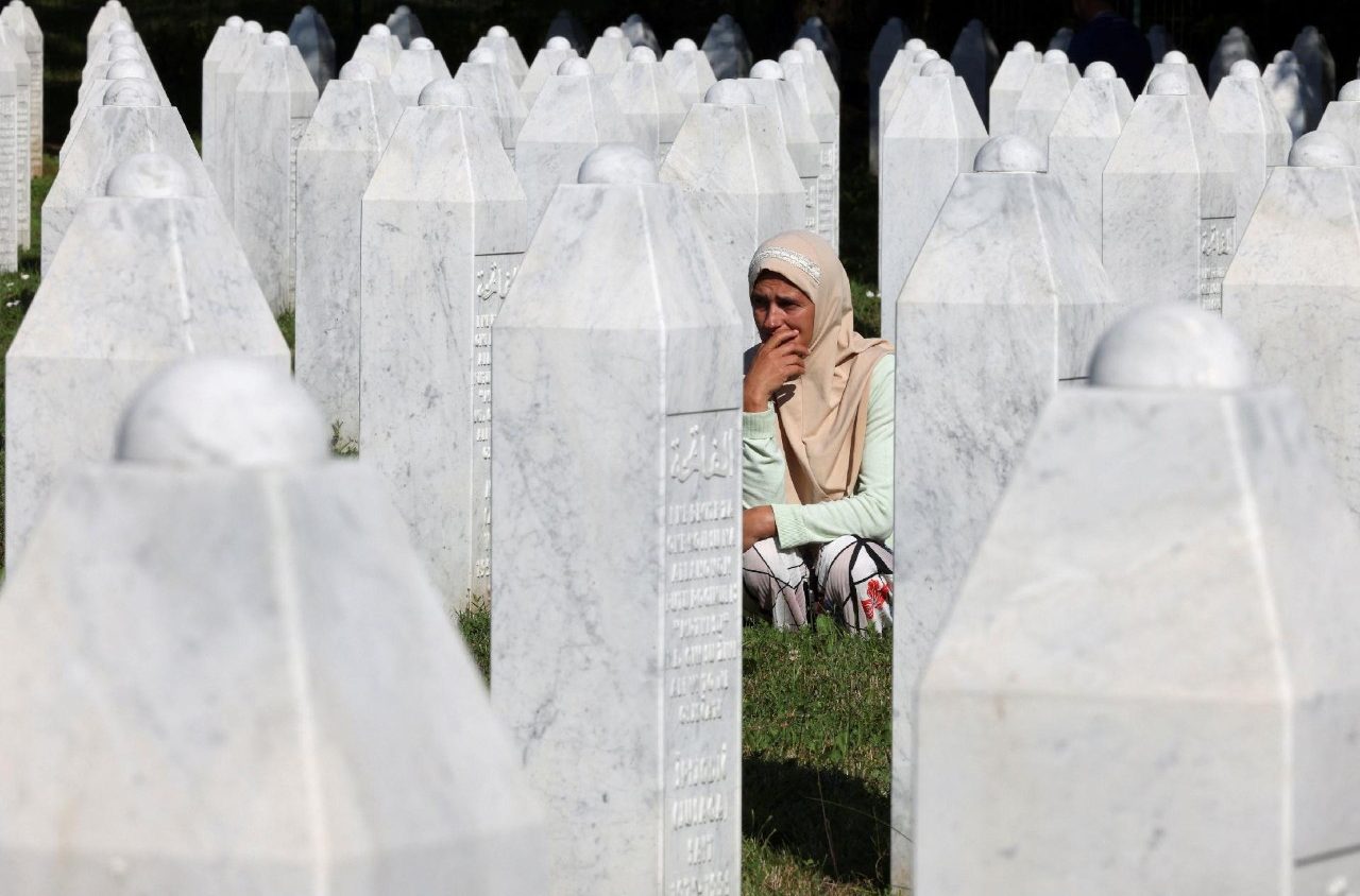 Thousands mark 31st anniversary of Srebrenica genocide
