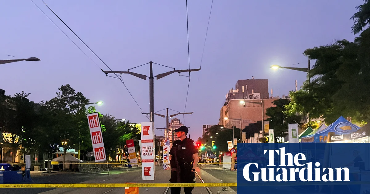 Toronto shooting: two dead and four injured at Salsa on St Clair street festival