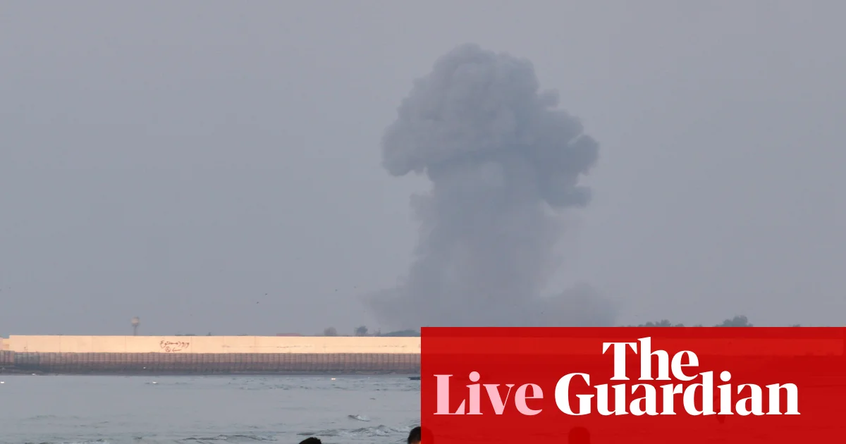 Trump claims US will reinstate Iranian blockade and charge fee for ships crossing strait of Hormuz