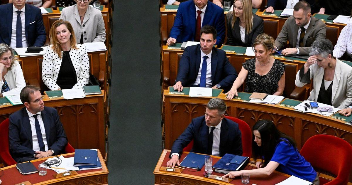 Hungary passes constitutional amendment to remove Orbán