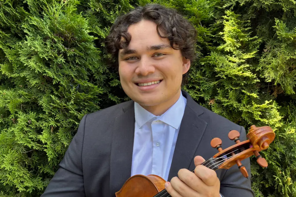 UVic medical student launches Canada’s first doctors’ orchestra
