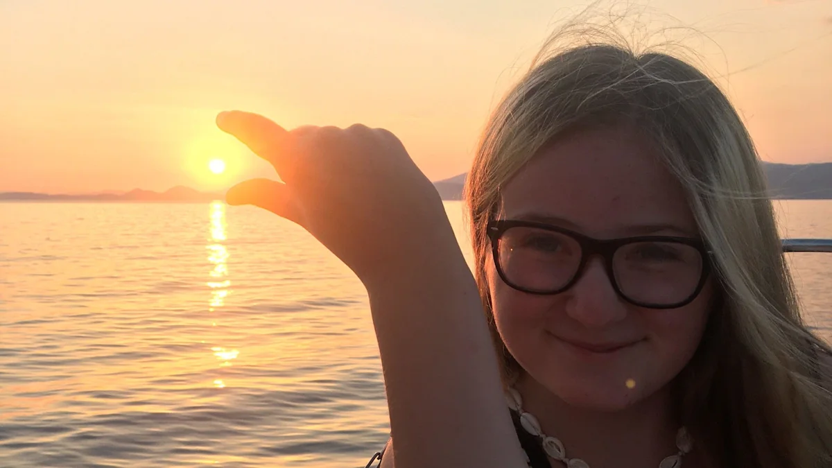 Action on bullying 'might have saved my daughter'
