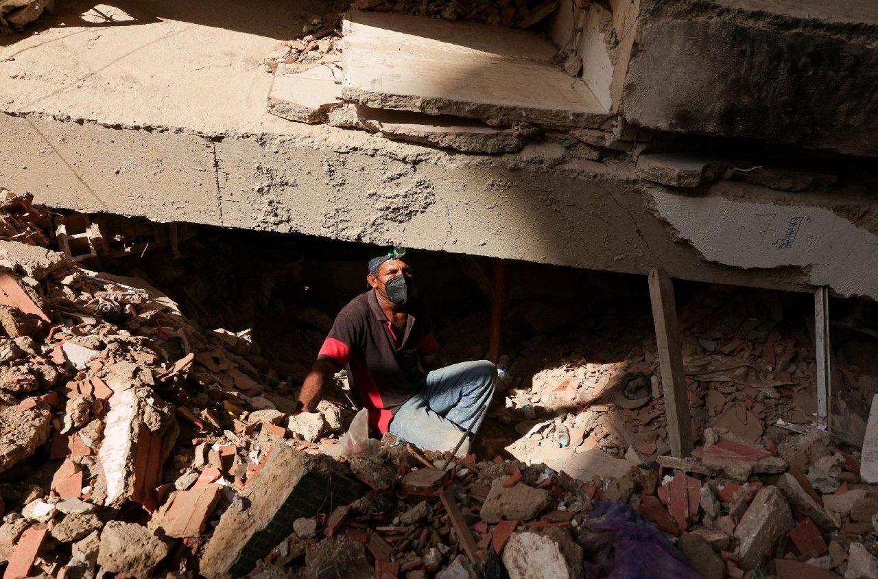 Almost 4,500 people confirmed dead in Venezuela's quakes