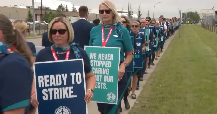 WestJet flight attendants hold information picket as strike vote takes place