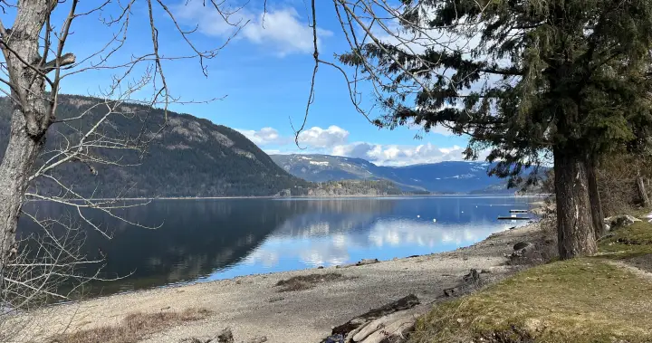 2 people missing, presumed drowned in separate B.C. Interior lakes