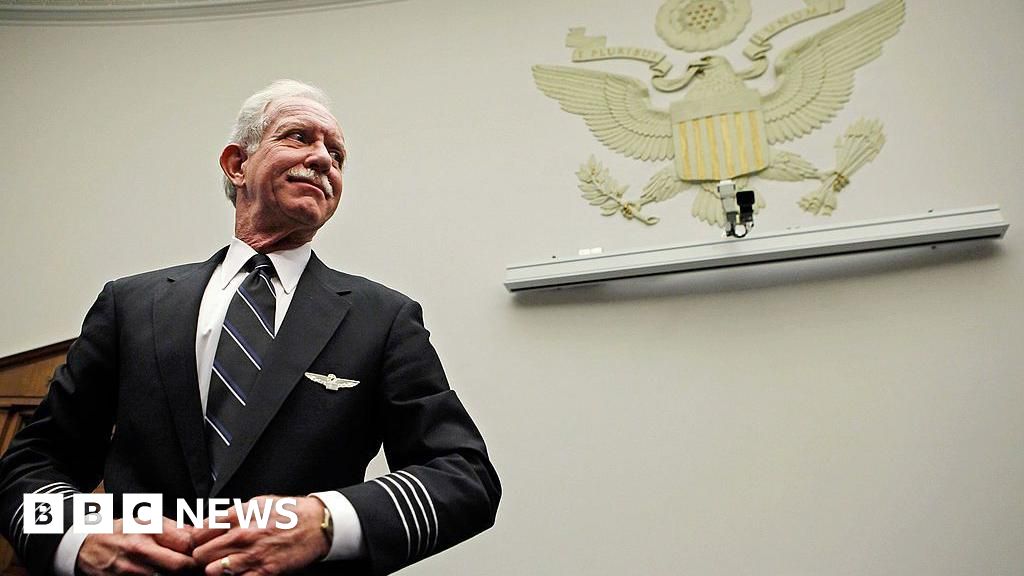 'Miracle on the Hudson' pilot Captain Sully reveals Alzheimer's diagnosis