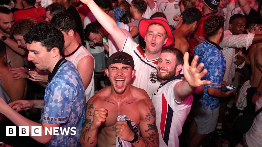 Alternative venues to watch World Cup: bowling lanes, cafes and a beach