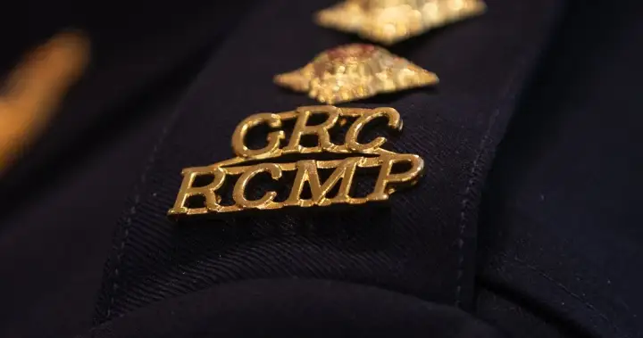 Police, military remove old explosive device that washed ashore in Portapique, N.S.