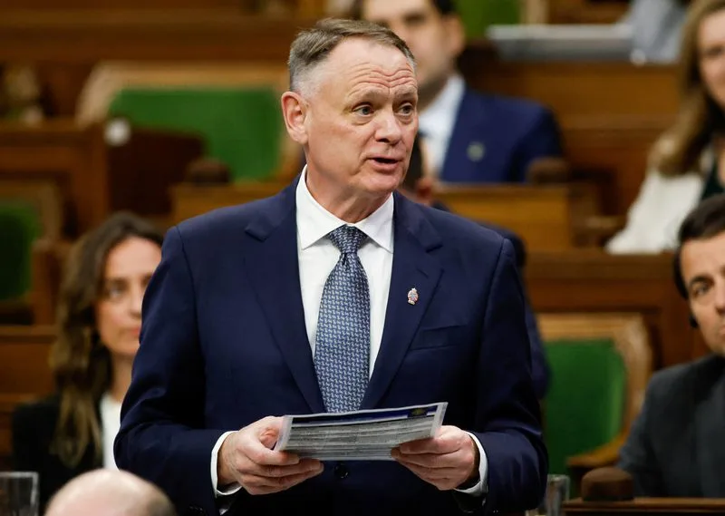 Canada will become observer to advanced fighter project, says source