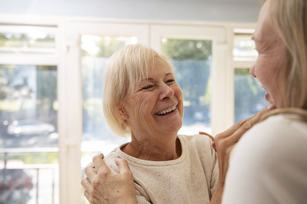 Artificial intelligence workshops curb the loneliness of 185 seniors in Girona