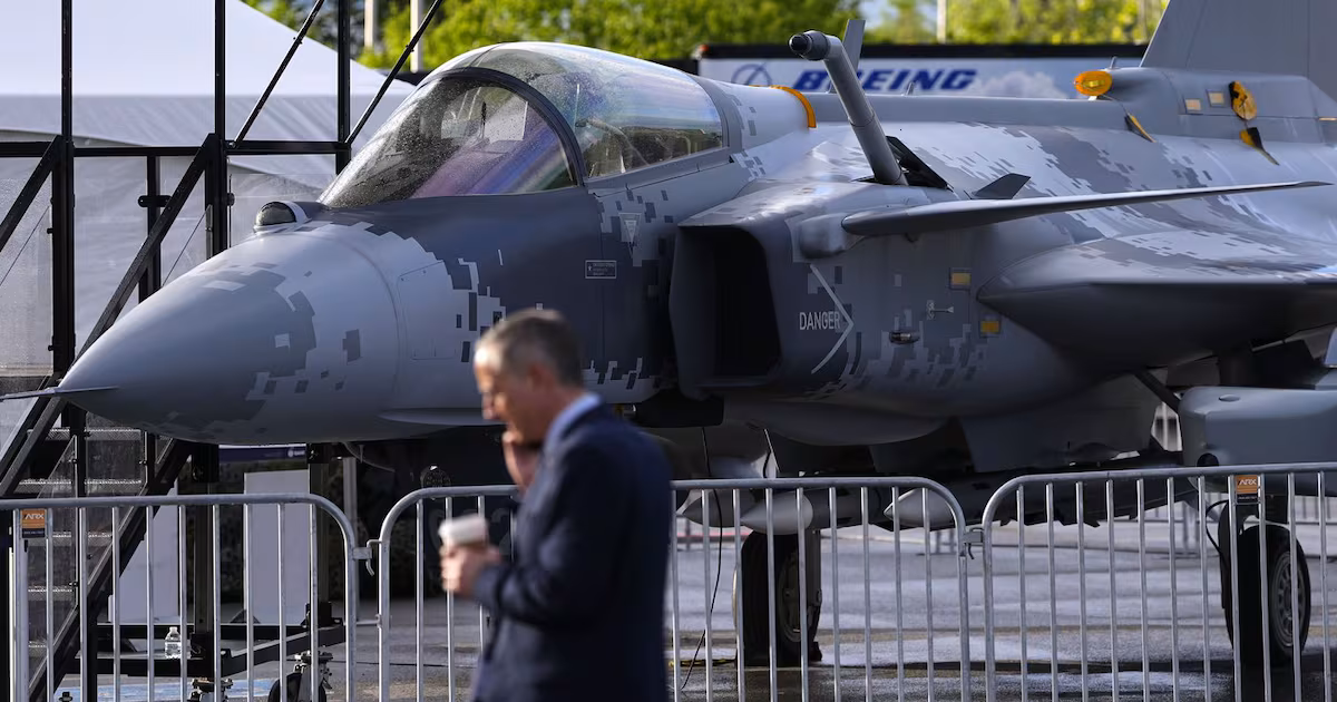 Saab says pilot training will take place in Canada if Ottawa buys Gripen jets