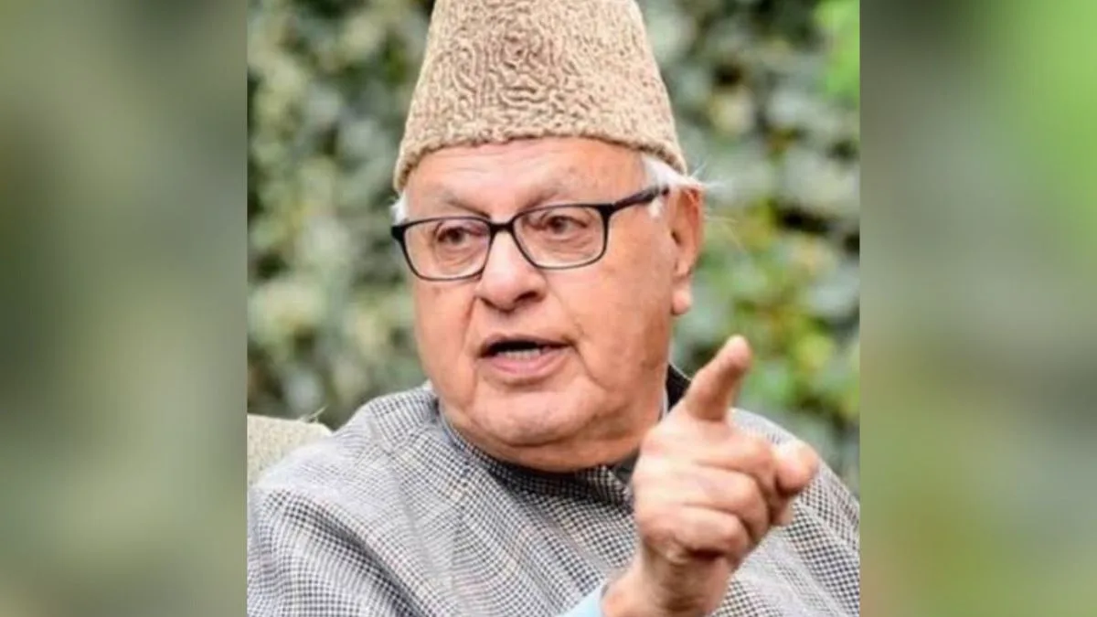 Farooq calls for united stand against communal politics
