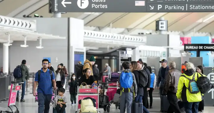 Canadian travel to U.S. increases for second straight month: StatCan