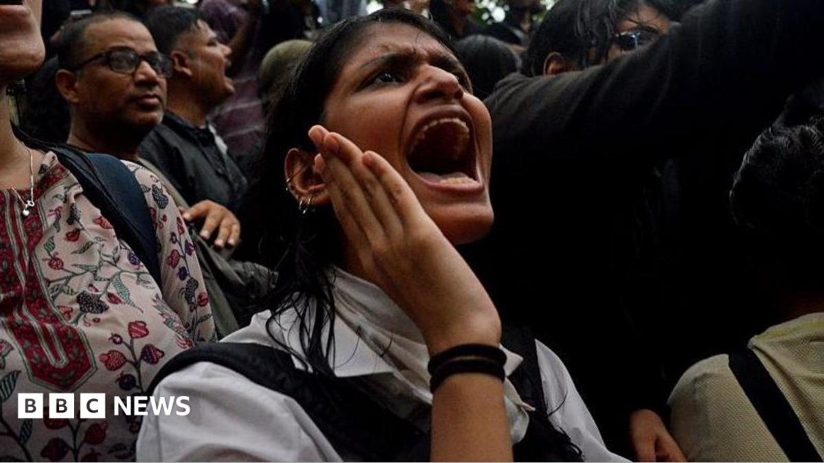 India's 'cockroach' protesters and government to hold talks as stalemate continues