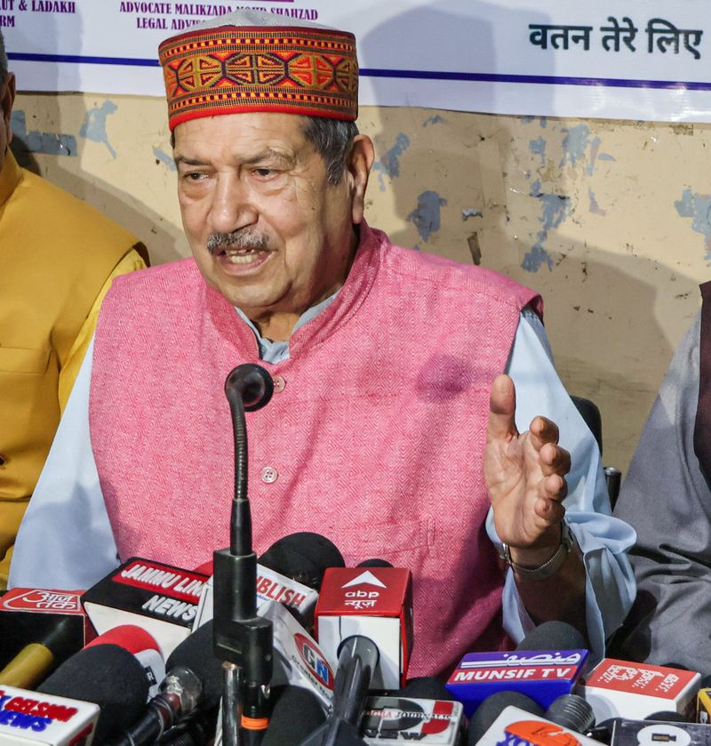 RSS leader alleges foreign influence behind protests, seeks ‘positive politics’