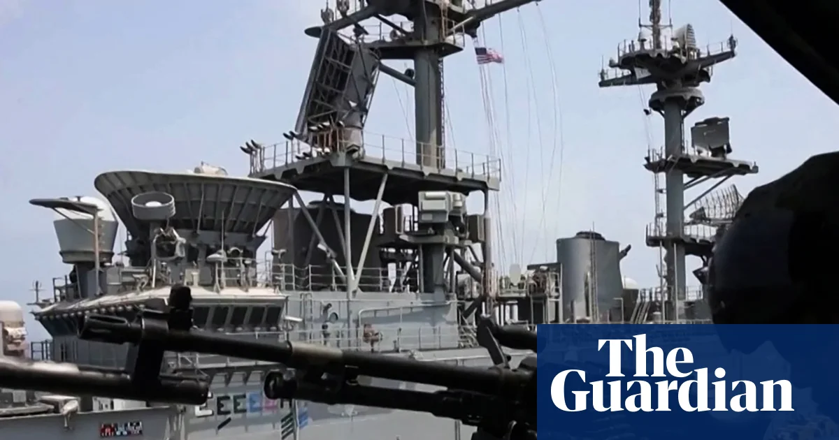 US pauses Iran attacks for second night after Trump advised to halt bombing