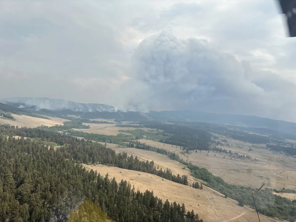 Wildfires merge, cross Highway 97 north of Clinton, B.C.