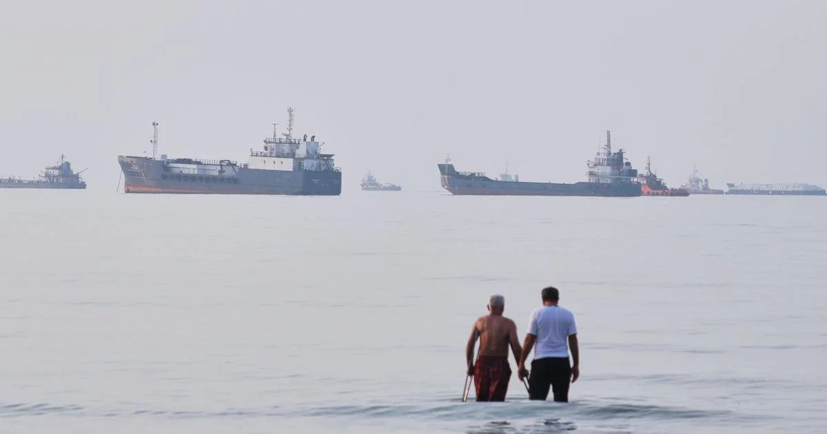 US and Iran pause their attacks after days of escalation