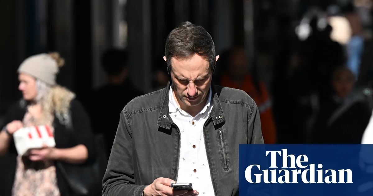 AusAlert blared around parks, libraries and cinemas for a few seconds, but some didn’t get the alert at all