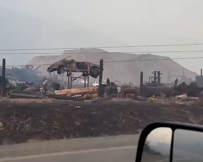 Video shows fire's aftermath outside Clinton, B.C.
