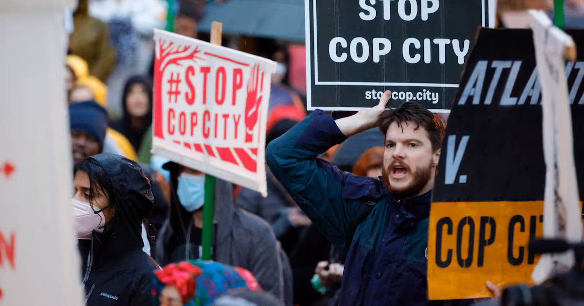 U.S. activist facing ‘entirely unprecedented’ charges after phone wiped during airport search
