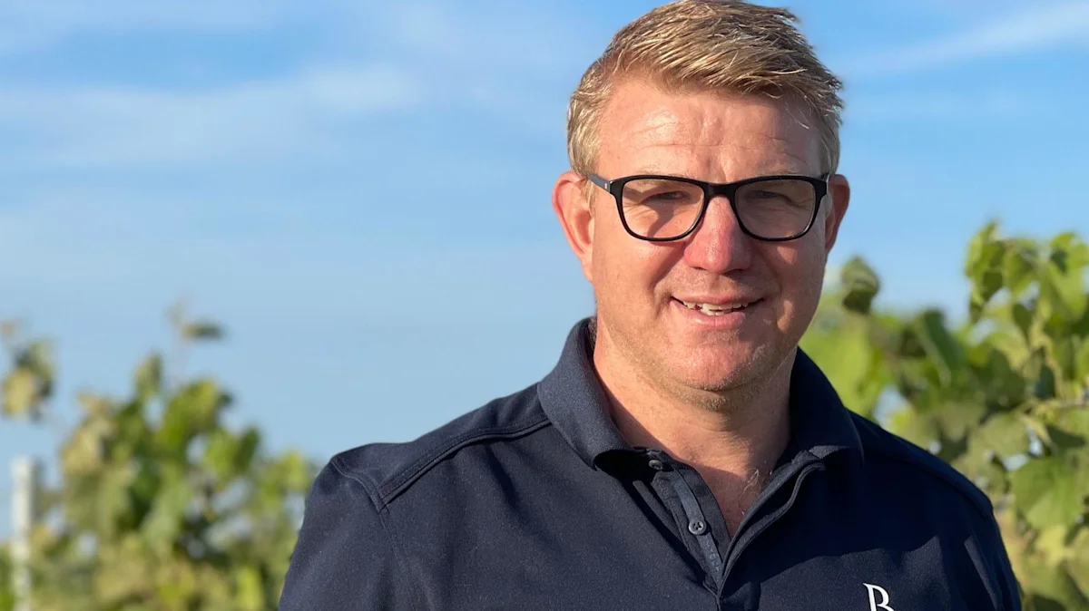 Farmer swaps onions for grapes to future