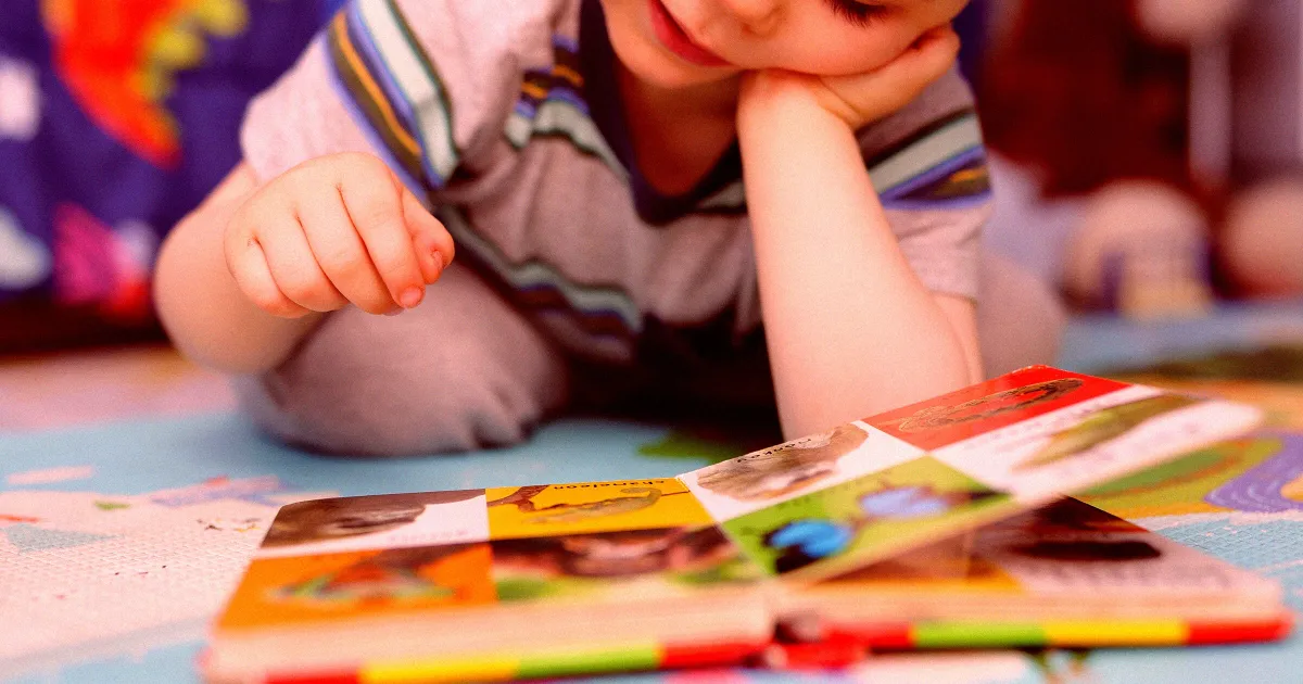 Parents Horrified as Boomer Mawmaws Gift Children Blatant AI Slop Picture Books