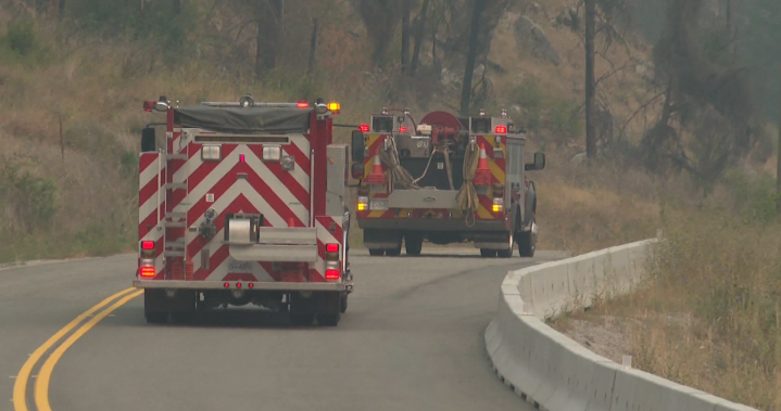 Residents who remained in Okanagan wildfire evacuation zone need to leave, officials say