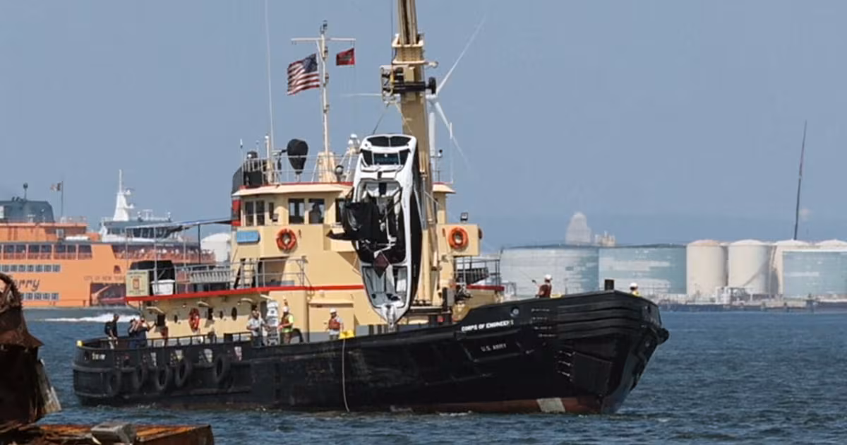 Boat capsizes near Statue of Liberty leaving woman and infant dead, operator charged