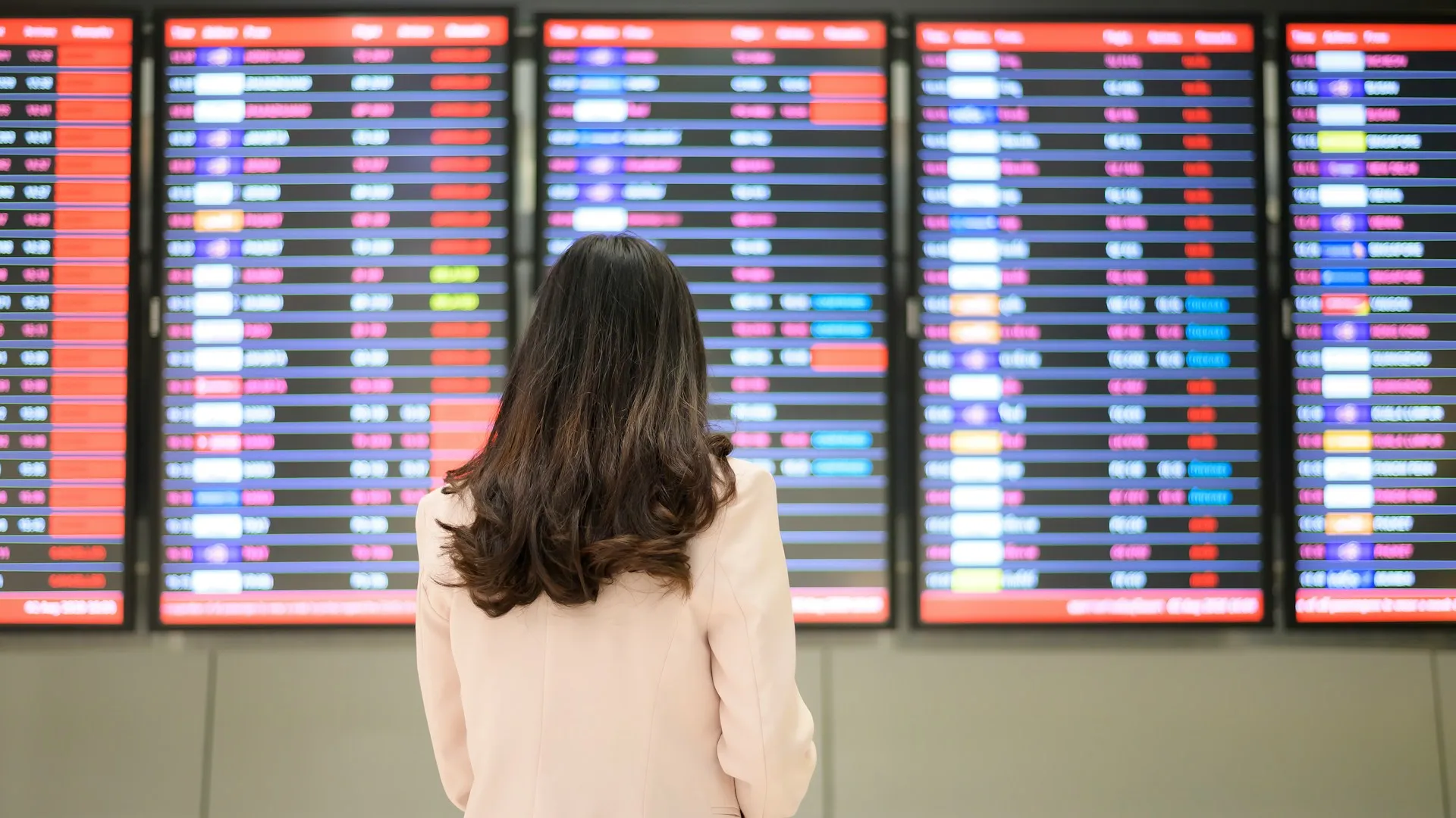 Airlines Use AI to Price Seats and Keep Travelers Close