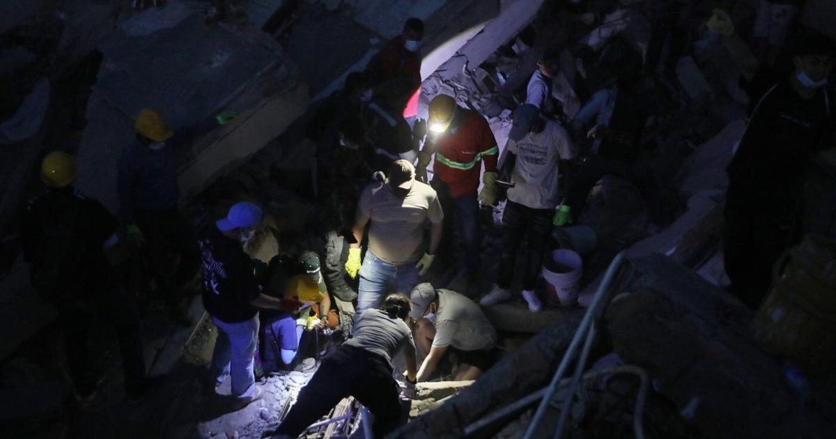 As search for thousands of missing pushes on, Colombia earthquake tests new president