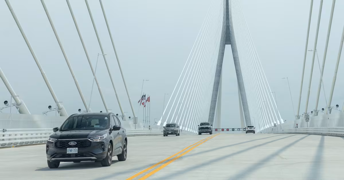 Gordie Howe bridge saw more than 41K crossings into Canada in first 5 days: StatCan