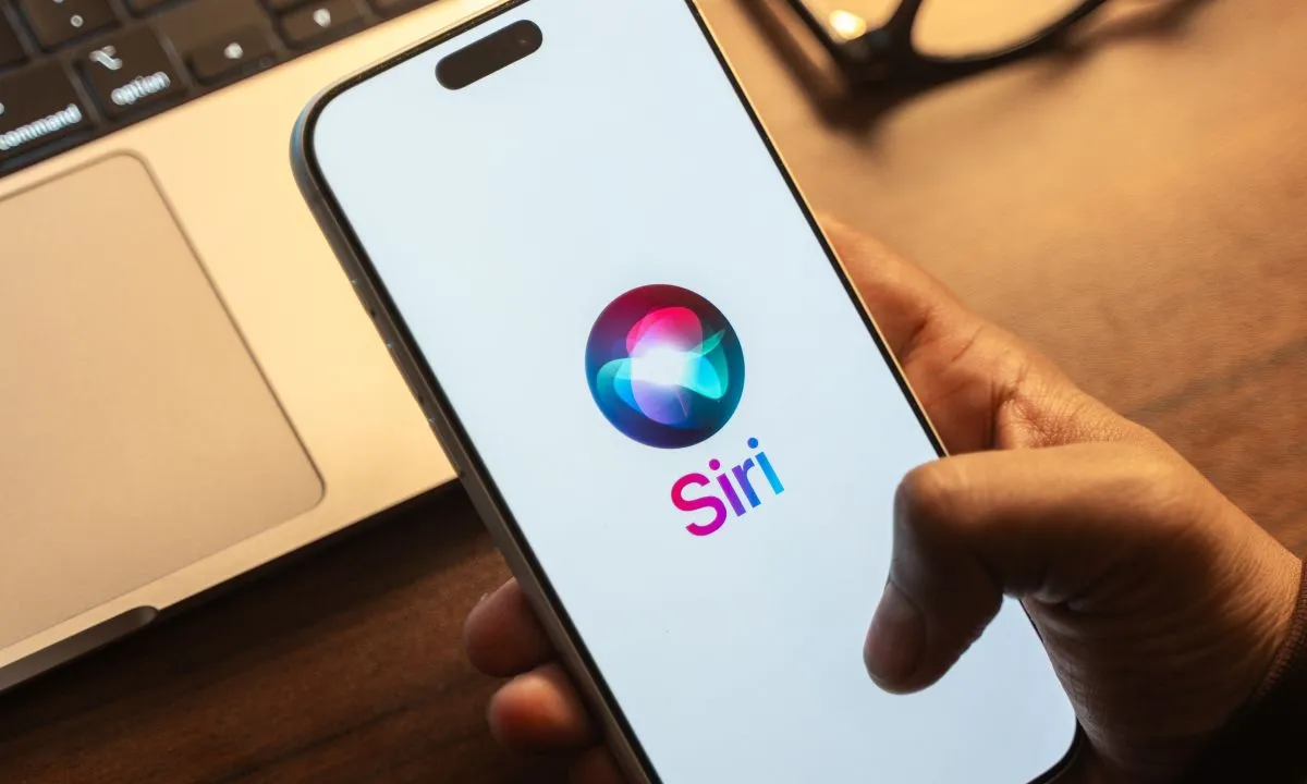 Apple Discusses Paying Publishers to Improve Siri