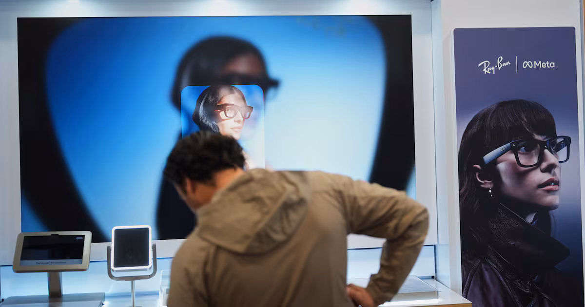 Smart glasses raise new privacy questions in Canada