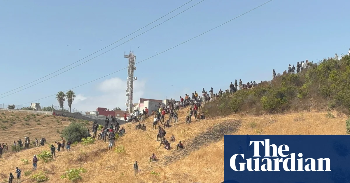 Moroccan police arrest more than 100 people as they attempt to enter Ceuta