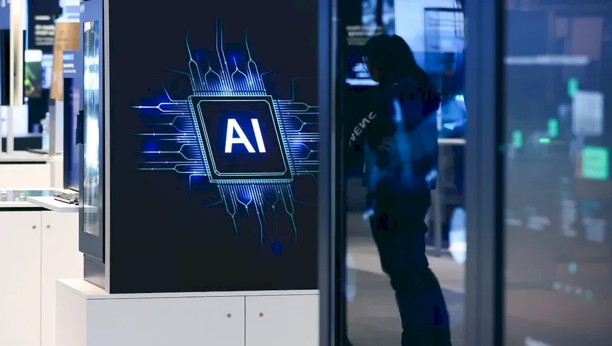"Google" Reveals the Future of Phones... Artificial Intelligence Executing Tasks Instead of You