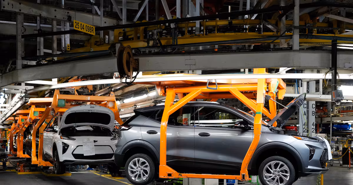 U.S., Canada try to bridge gaps over potential autos tariff cuts, Reuters sources say