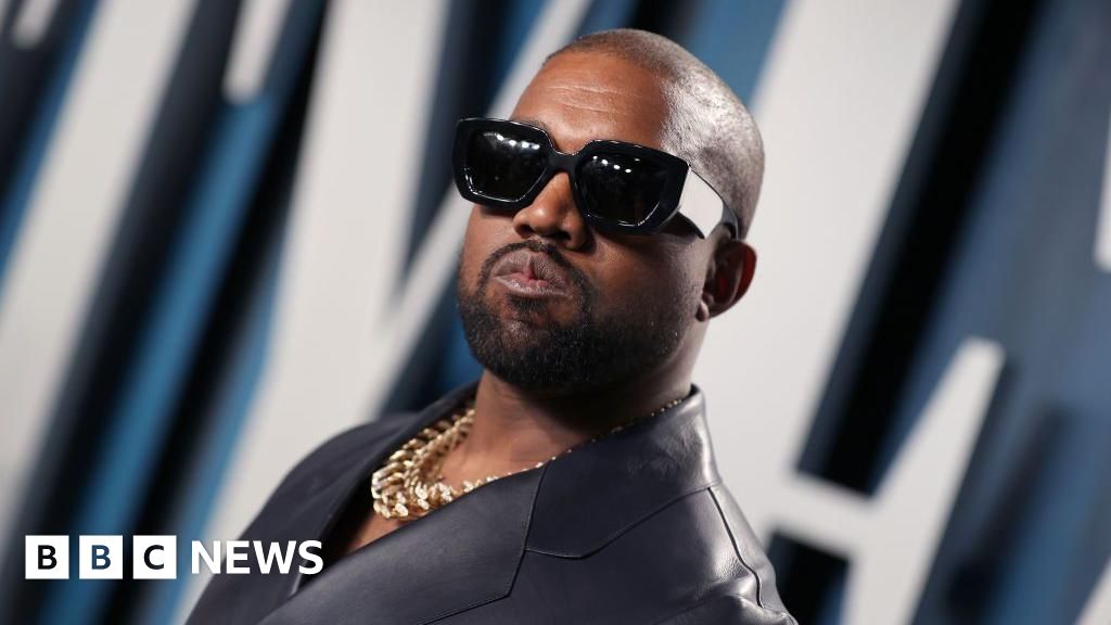 Kanye West announces tour dates in Russia