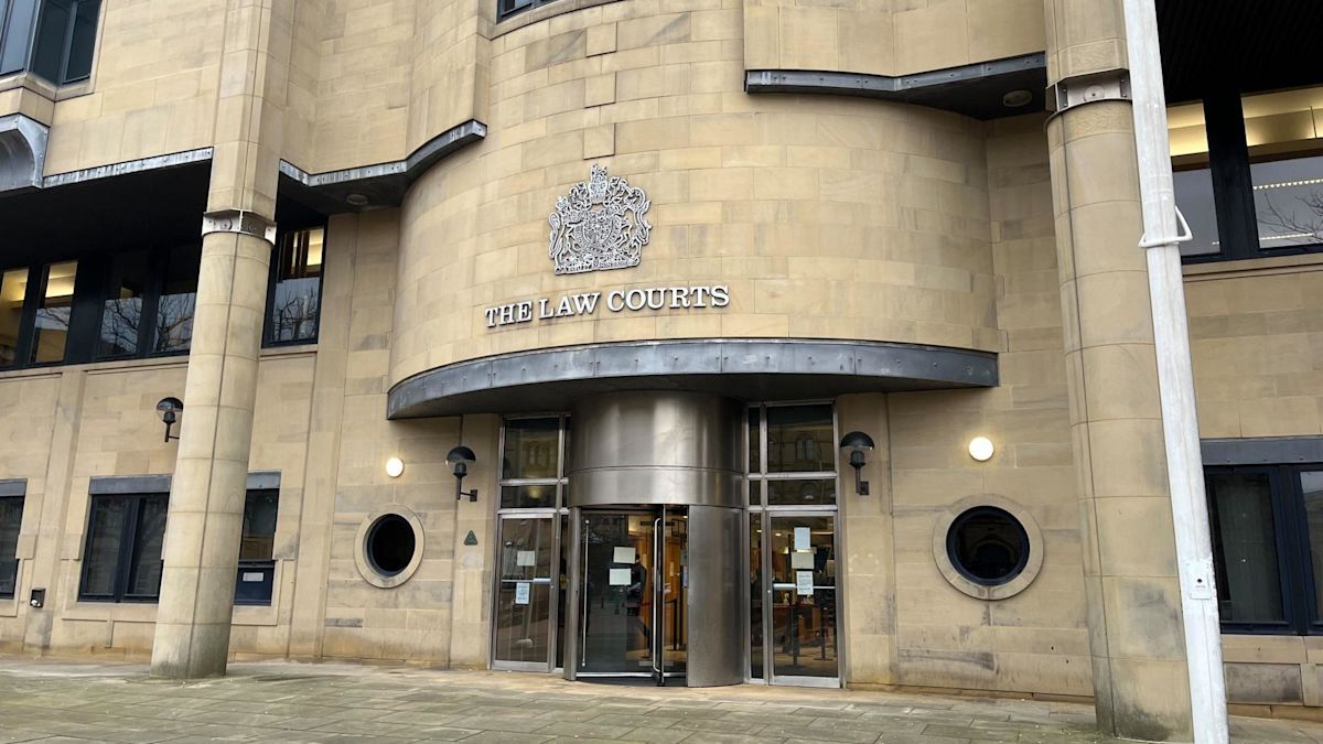 Man accused of child sex abuse dies before trial