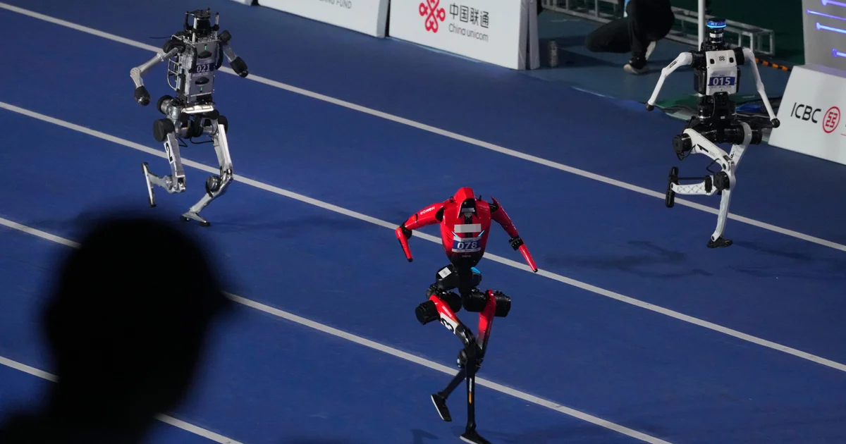 Chinese robot beats Usain Bolt's 100