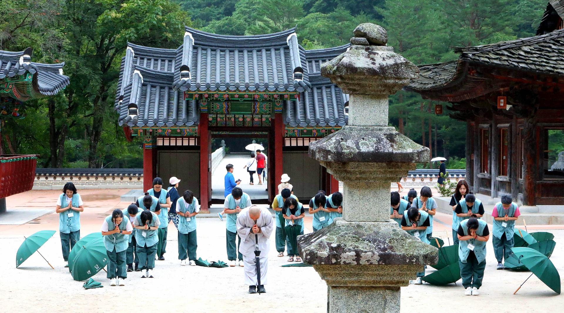 Seoul seeks startups to bring temple stays and Korean medicine to global tourists