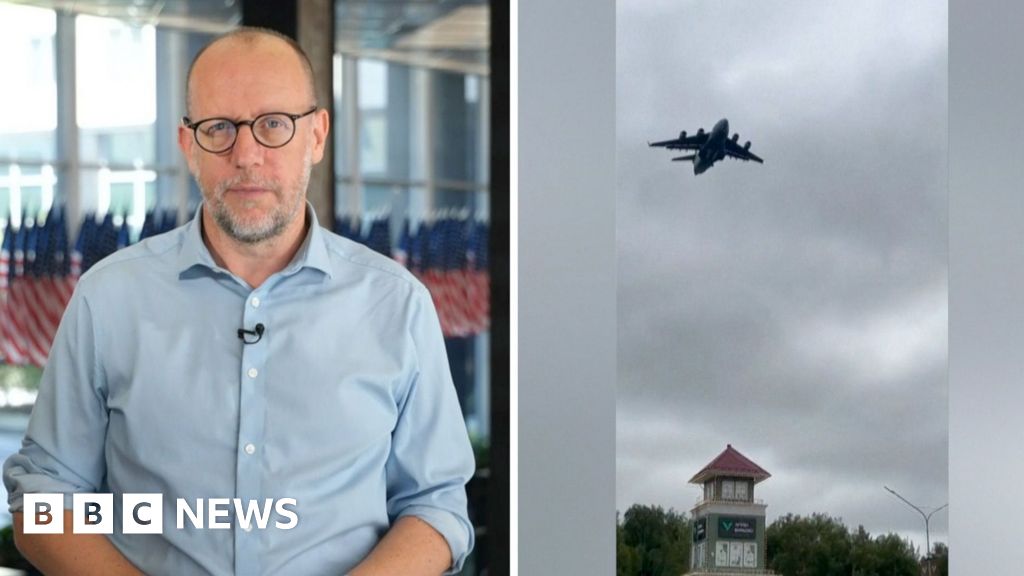 Watch: Why was this US military plane in Moscow?