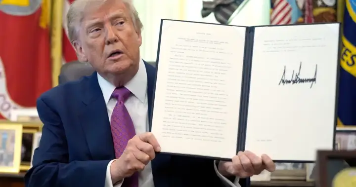 Trump signs executive order for U.S. to call Lake Ontario ‘Lake America’