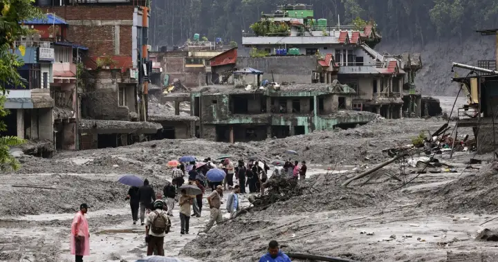 Nepal flood death toll crosses 900 as hundreds stuck in hydropower tunnels