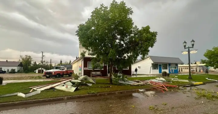 3 tornadoes confirmed in Manitoba and Saskatchewan this weekend