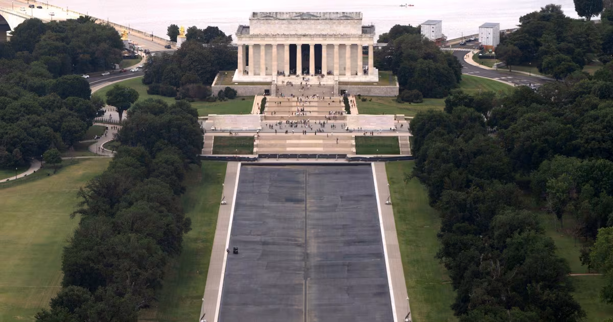 Lincoln Memorial Reflecting Pool named after ‘orange
