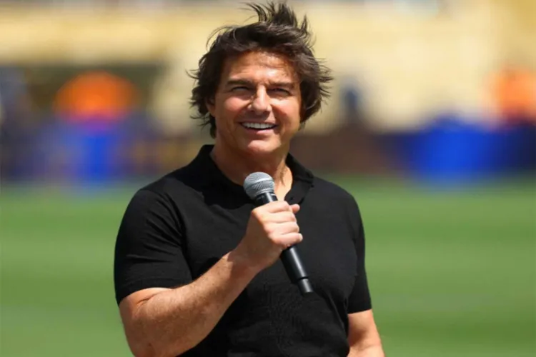 Tom Cruise hails Paramount’s 30